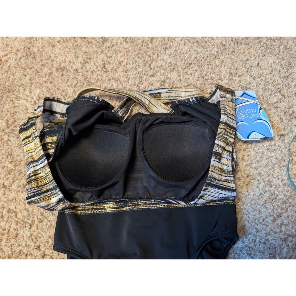 Inches Away Women’s One Piece Swimsuit Black Gold Stripe Size 8 NWT Swim - Picture 4 of 14